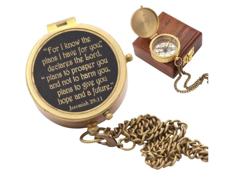 For I Know the Plans I Have for You” Jeremiah 29:11 | Solid Brass Engraved Compass with Wooden Box | Baptism, First Communion & Confirmation Gift for Boys, Girls & Men | Inspirational Christian Compass Gift
