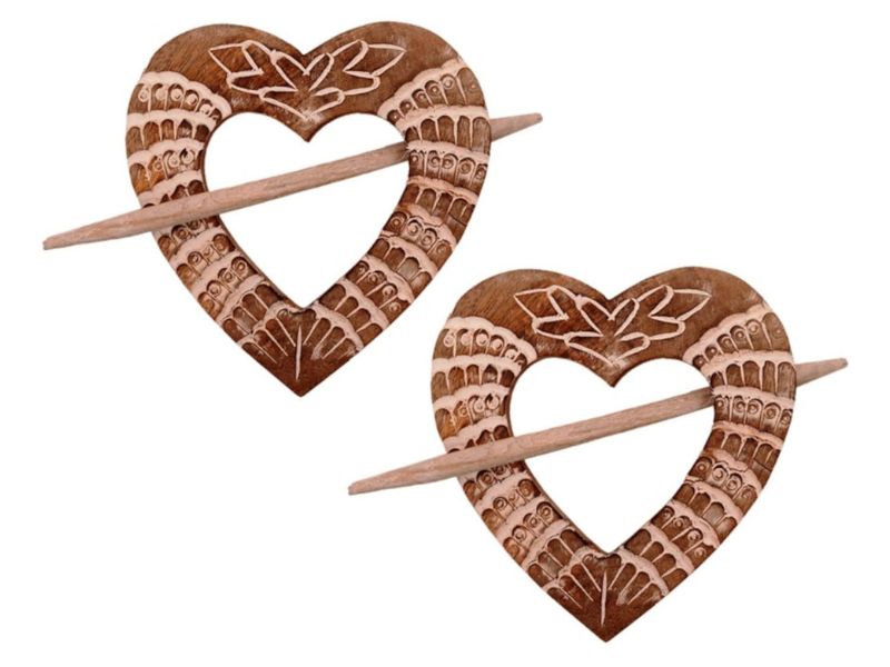 Wooden Curtain Holder Tie Back Drape Clips \'Loving Heart\' – Set of 2 | Handmade Wooden Curtain Holdbacks for Drapes & Curtains | Decorative Heart-Shaped Curtain Accessories for Home & Living