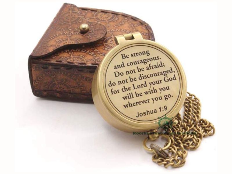 Be Strong and Courageous Brass Compass – Joshua 1:9 Scripture Engraved – Solid Brass Pocket Compass with Leather Case – Christian Gift for Men, Son, Husband, Graduation, Baptism, Confirmation, Travel