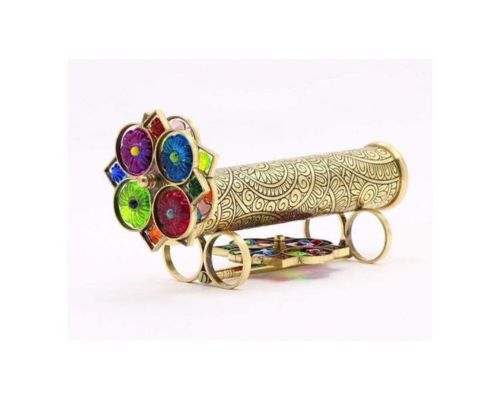 Handmade Brass Spiral Kaleidoscope with Interchangeable Resin Wheels & Wooden Display Stand – Vintage Optical Art Toy, Collectible for Adults, Unique Gift for Collectors & Home Décor