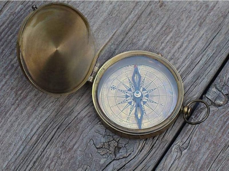 Robert Frost “The Road Not Taken” Brass Compass with Leather Case, Inspirational Poem Engraved Gift, Graduation Gift for Men, Women, Son, Husband, Traveler, Motivational Keepsake Compass