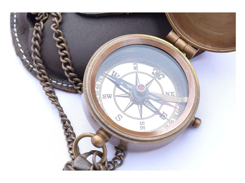 Trust in The Lord with All Your Heart Engraved Brass Compass – Proverbs 3:5-6 | Religious Confirmation Gift | Missionary & Baptism Keepsake | Inspirational Christian Gift for Men, Women, Son, Daughter