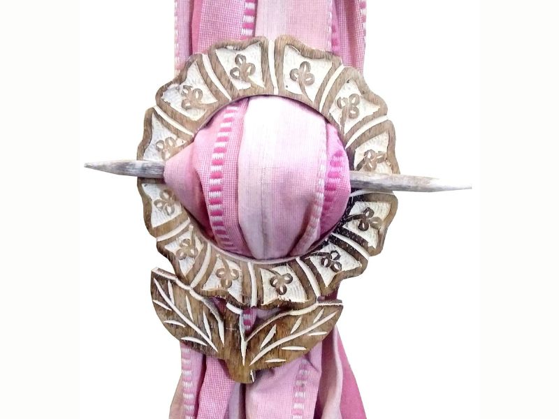 Wooden Curtain Holder Tie Back ‘Flowers in My Window’ Set of 2 | Handcrafted Window Drape Clip Holders | Decorative Floral Wooden Tiebacks for Living Room, Bedroom & Home Décor