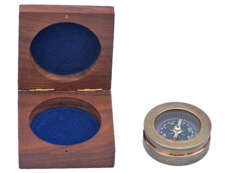 Antique Brass Nautical Marine Compass Paperweight – Vintage Desk Décor, Office Gift, Maritime Theme, Decorative Navigation Instrument for Sailors, Collectors, and Sea Lovers