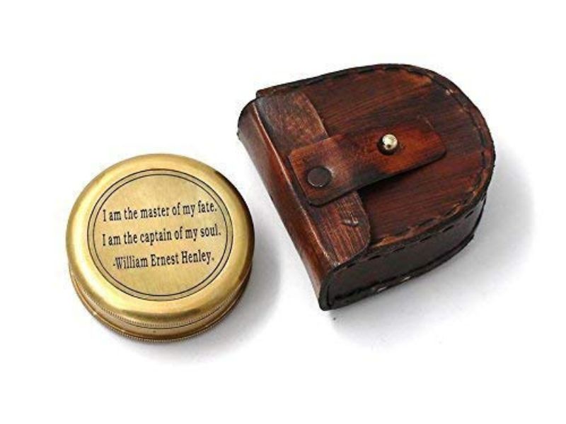 I Am the Master of My Fate” Brass Compass with Leather Case – Inspirational Quote by William Ernest Henley, Vintage Nautical Gift for Men, Graduation & Retirement Keepsake