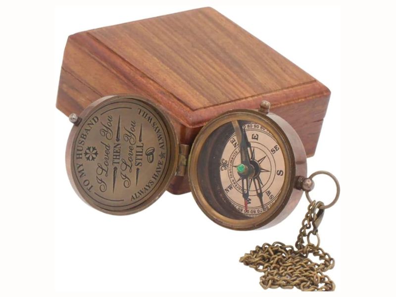 To My Husband I Love You Engraved Brass Compass with Wooden Box | Romantic Anniversary Gift for Him | Vintage Keepsake Gift for Men | 5th 25th 50th Wedding Day Love Gift | Unique Husband Gift