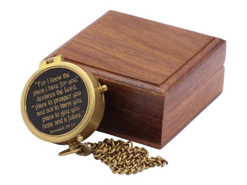 For I Know the Plans I Have for You” Jeremiah 29:11 | Solid Brass Engraved Compass with Wooden Box | Baptism, First Communion & Confirmation Gift for Boys, Girls & Men | Inspirational Christian Compass Gift