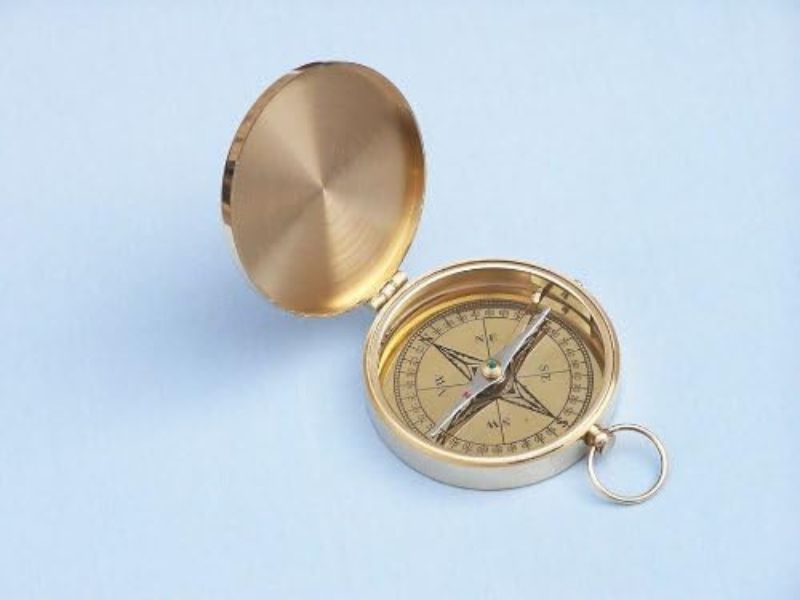 Nautical Solid Brass Gentlemen’s Compass with Rosewood Box – 4 Inch Vintage Maritime Navigation Compass | Antique Brass Finish Gift for Sailors, Collectors, and Home Office Decor