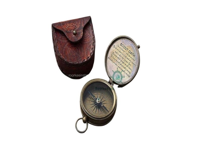 Vintage Boy Scouts Brass Compass with Leather Case – Collectible Engraved Pocket Compass for Scouts, Camping, Hiking & Adventure Gift – Antique Finish Navigation Instrument
