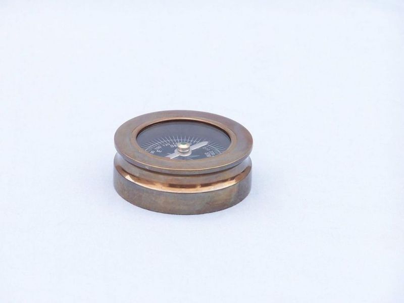 Antique Brass Nautical Marine Compass Paperweight – Vintage Desk Décor, Office Gift, Maritime Theme, Decorative Navigation Instrument for Sailors, Collectors, and Sea Lovers