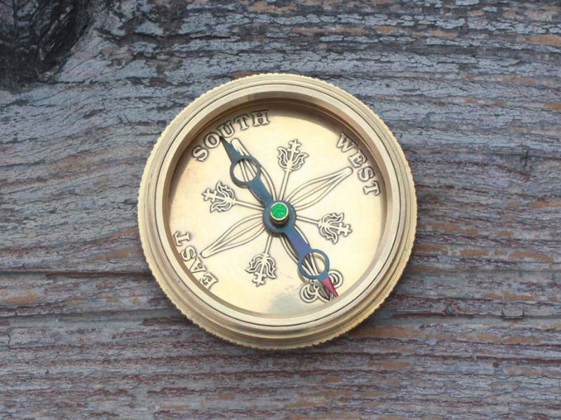 Life Is a Journey Dad Compass – Handcrafted Solid Brass Engraved Compass with Leather Case – Inspirational Father Gift, Thank You Dad Keepsake, Vintage Compass Gift for Father’s Day or Birthday