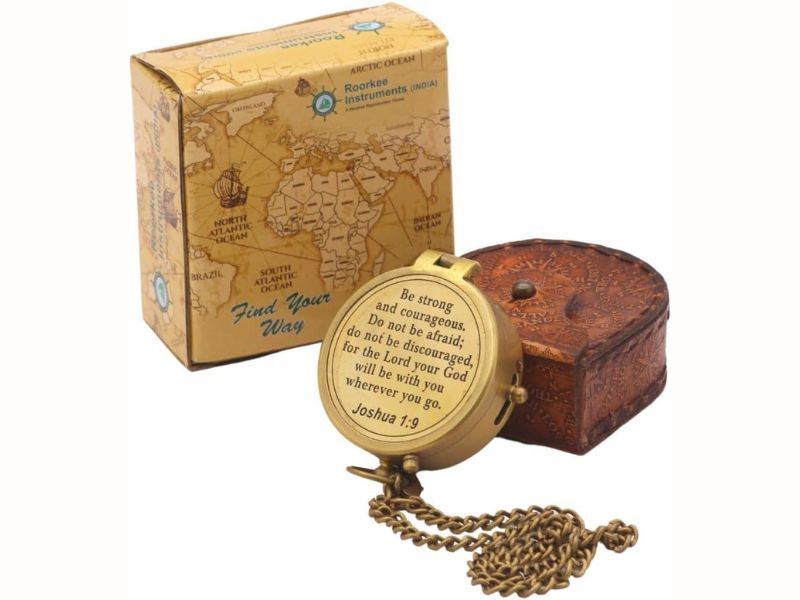 Be Strong and Courageous Brass Compass – Joshua 1:9 Scripture Engraved – Solid Brass Pocket Compass with Leather Case – Christian Gift for Men, Son, Husband, Graduation, Baptism, Confirmation, Travel