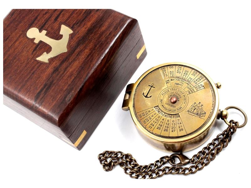 Engraved Brass Pocket Calendar Compass | Vintage Nautical Maritime Instrument Replica | Antique Finish Compass for Camping, Travelling, Home Décor, Collectible Gift for Kids & Family