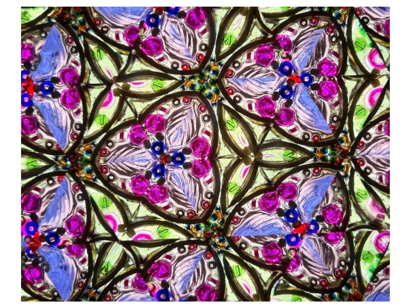 Handcrafted Brass Kaleidoscope with Floral Etched Tube, Two Interchangeable Turning Wheels, Wooden Display Stand – Optical Toy & Decorative Gift for Kids, Adults & Collectors