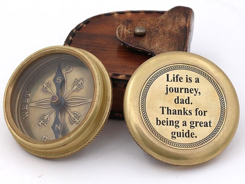 Life Is a Journey Dad Compass – Handcrafted Solid Brass Engraved Compass with Leather Case – Inspirational Father Gift, Thank You Dad Keepsake, Vintage Compass Gift for Father’s Day or Birthday