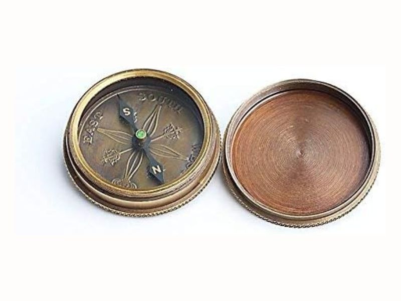 Solid Brass Compass with Leather Case – Engraved Tolkien Quote “Not All Those Who Wander Are Lost” – Vintage Adventure Compass Gift for Travelers, Readers, Graduates & Retirement