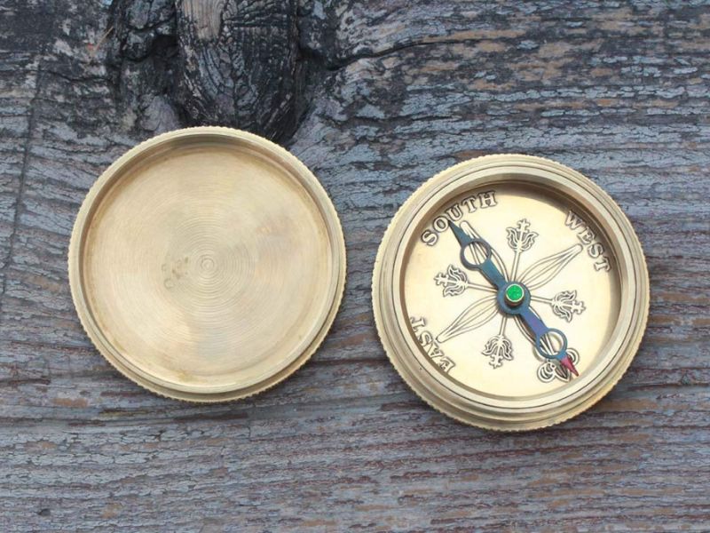 Life Is a Journey Dad Compass – Handcrafted Solid Brass Engraved Compass with Leather Case – Inspirational Father Gift, Thank You Dad Keepsake, Vintage Compass Gift for Father’s Day or Birthday