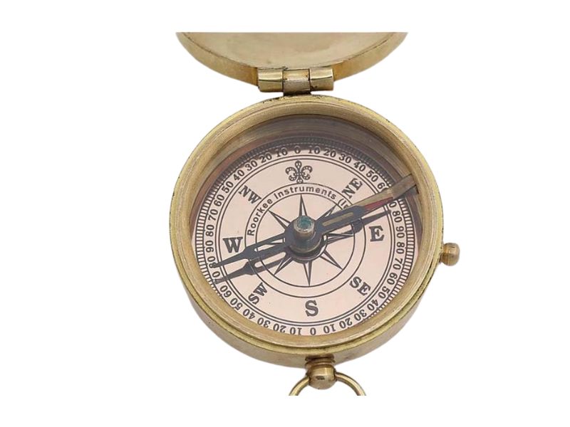 Engraved Brass Compass with Leather Case – “Go Confidently in the Direction of Your Dreams” Thoreau Quote – Vintage Nautical Compass Gift for Graduation, Travel, or Retirement