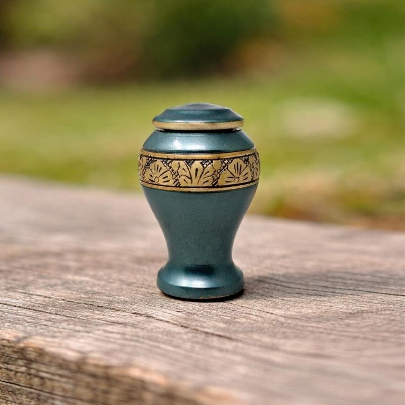 Green Classic Leaf Band Keepsake Urn Small container for Funeral Ashes