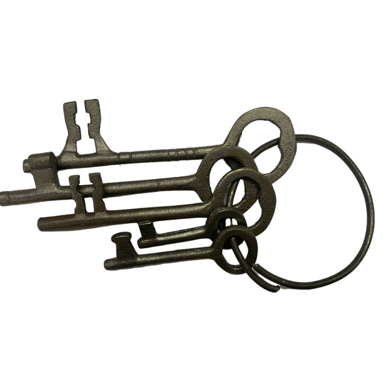  HANDMADE IRON VINTAGE KEY (PLAIN)