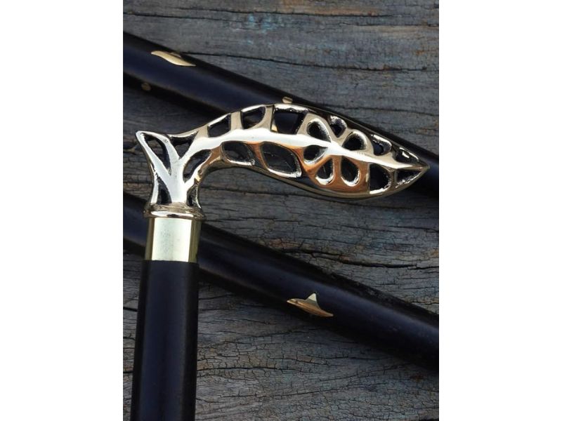 Designer Brass Leaf Handle Walking Stick – Elegant Vintage Cane with Hollow Filigree Brass Grip & Black Wooden Shaft – Collectible Gentleman’s Walking Cane Gift