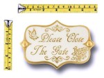 Please Close The Gate Brass Door Sign | Solid Brass Vintage Shabby Chic Style Wall Plaque | Handmade Decorative Home Décor Sign | Antique Finish Door Plate for Garden, Fence, or Entryway