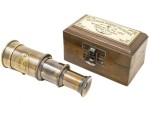 Handcrafted Vintage Brass Spyglass Telescope with Wooden Box – Victorian Marine Style Collapsible Pirate Scope | Nautical Decor, Collectible Gift for Men, Explorer & Maritime Enthusiasts
